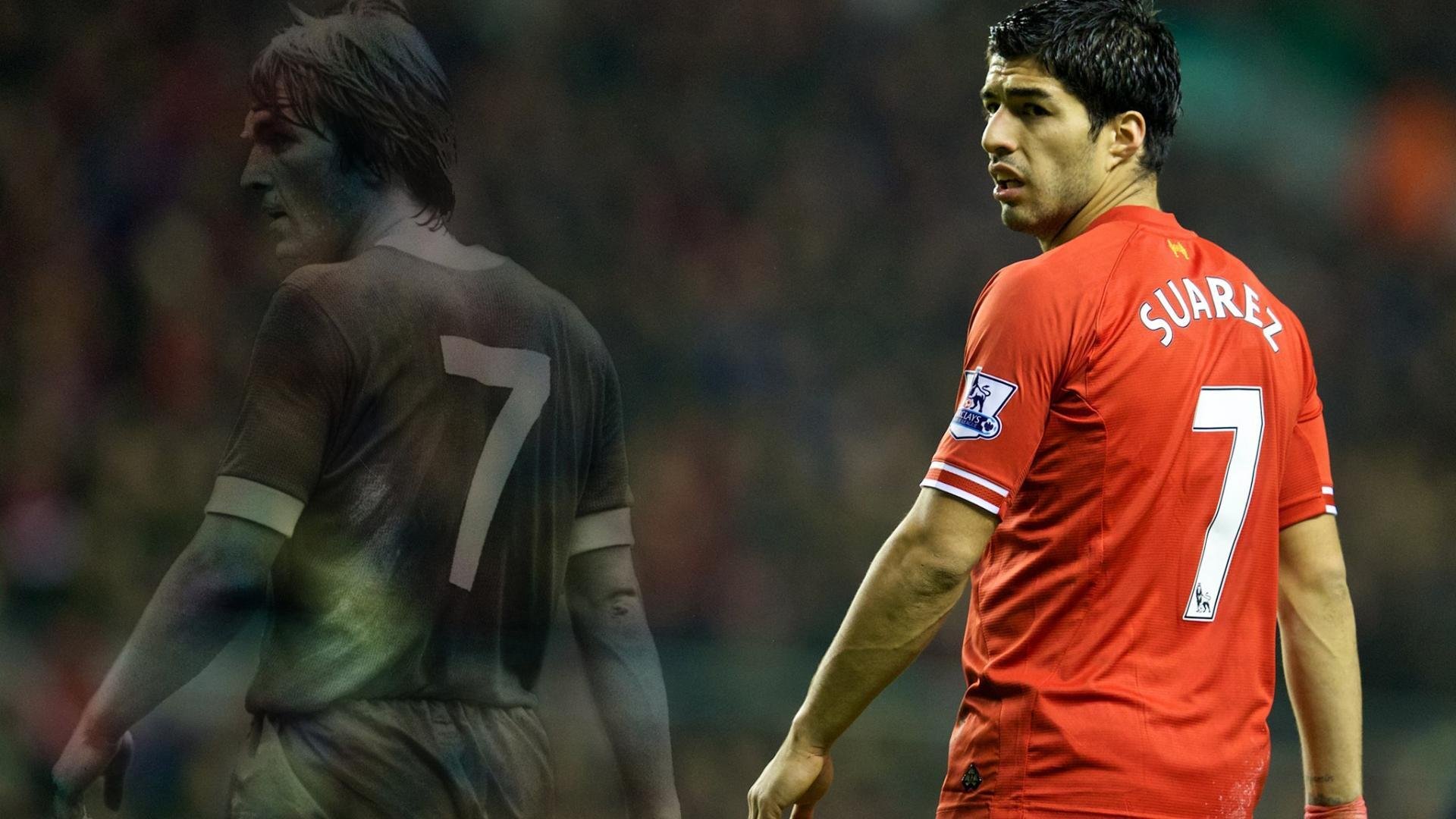 国际足球赛季盘点:曼联状态持续上升,排名升至前四,新赛季曼联